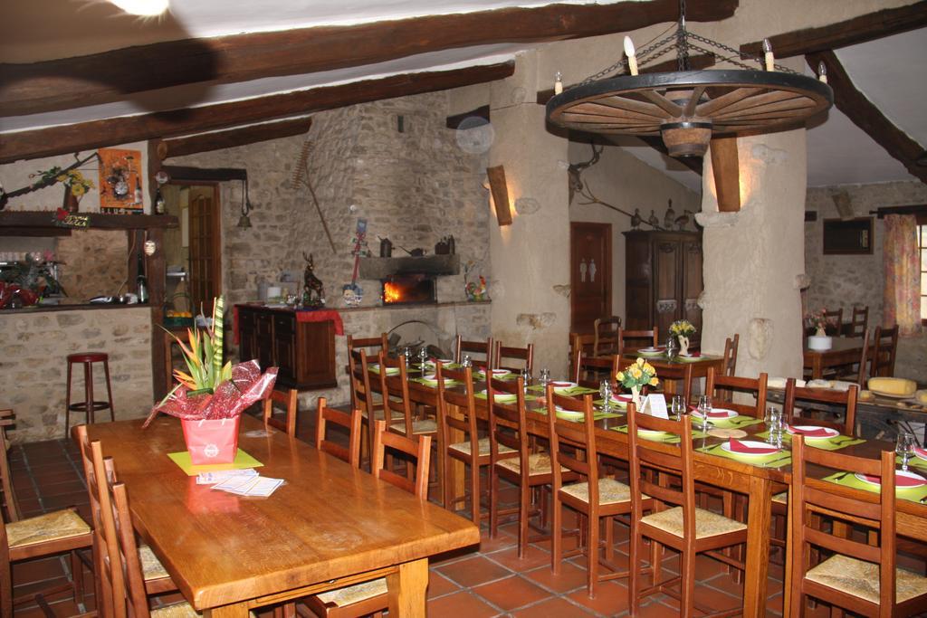 Domaine Du Bas Chalus Vila Forcalquier Exterior foto